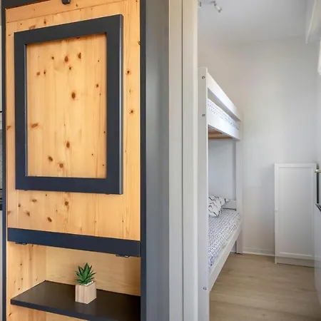 Lägenhet Pour 2 Adultes-2 Enfants Avec Balcon